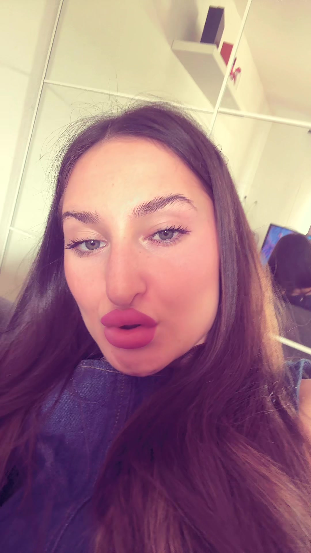 @Ana