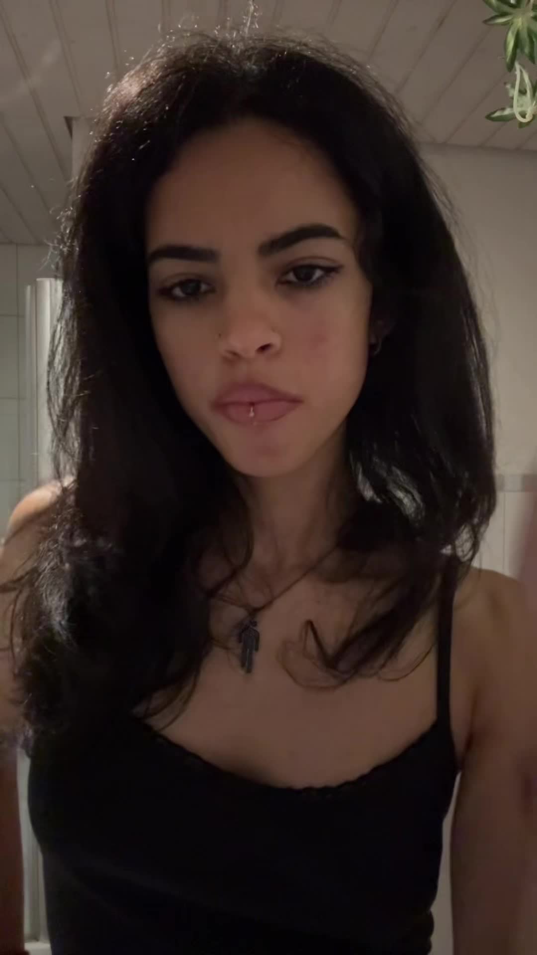 @Thaís