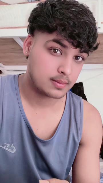 @Singh Is king🇳🇵🇲🇻
