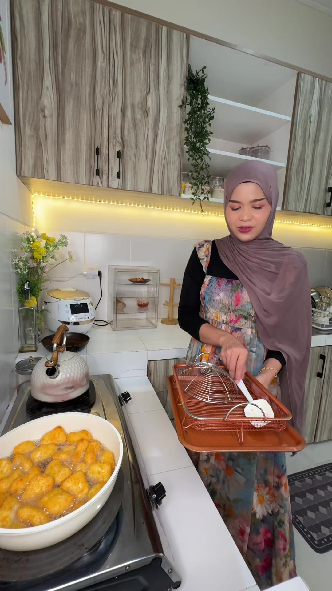 @Yeniwa_