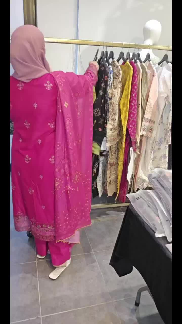 @Aizahs Collection