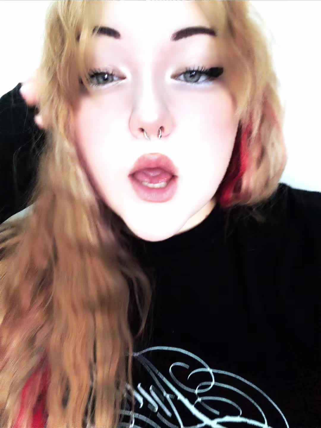 @Ксюся🌿