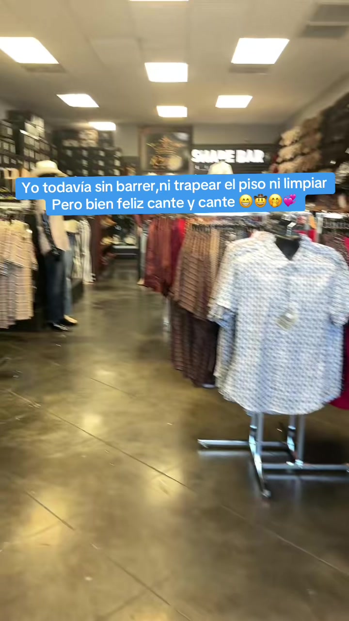 @Los potrillos western wear