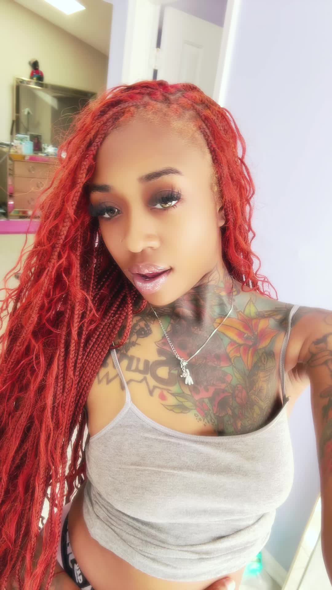 @MzHeadTurna
