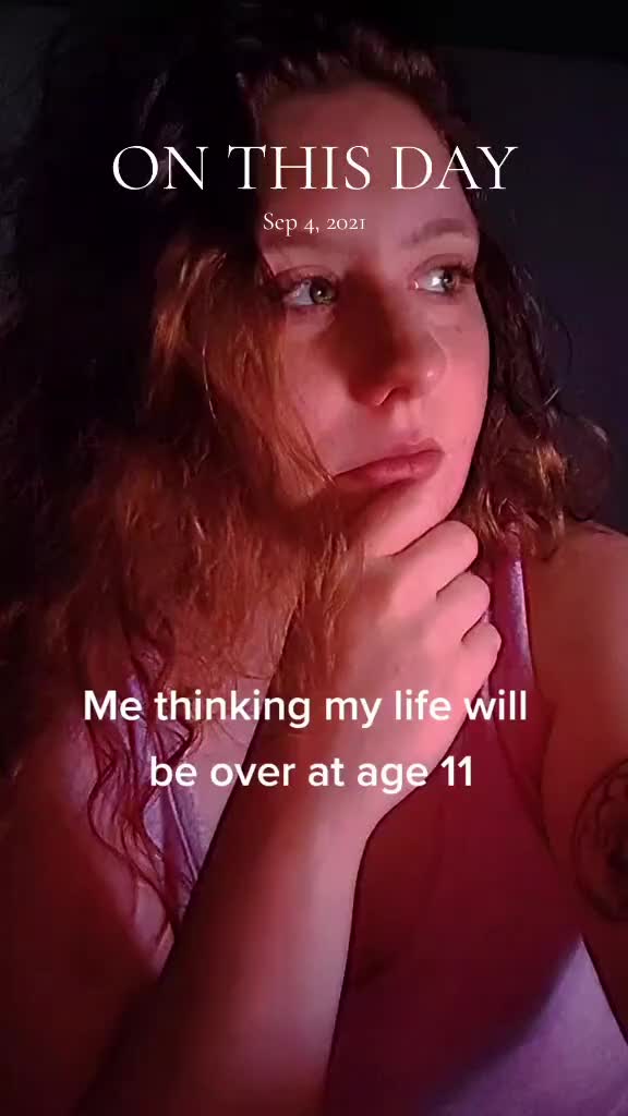 @tinyredhead