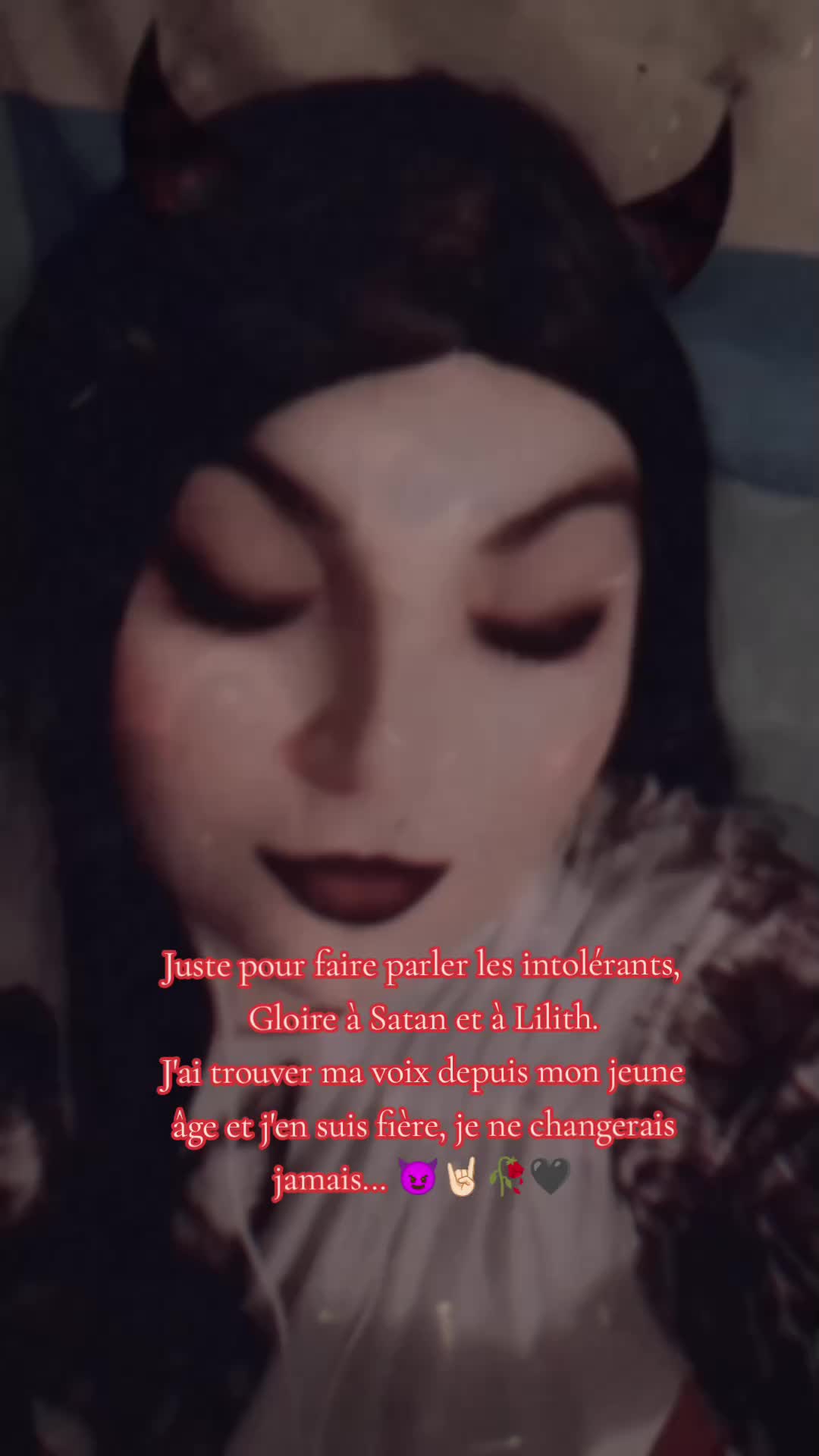 @Poison_Ivy_Nocturnia 🌿🧪💀