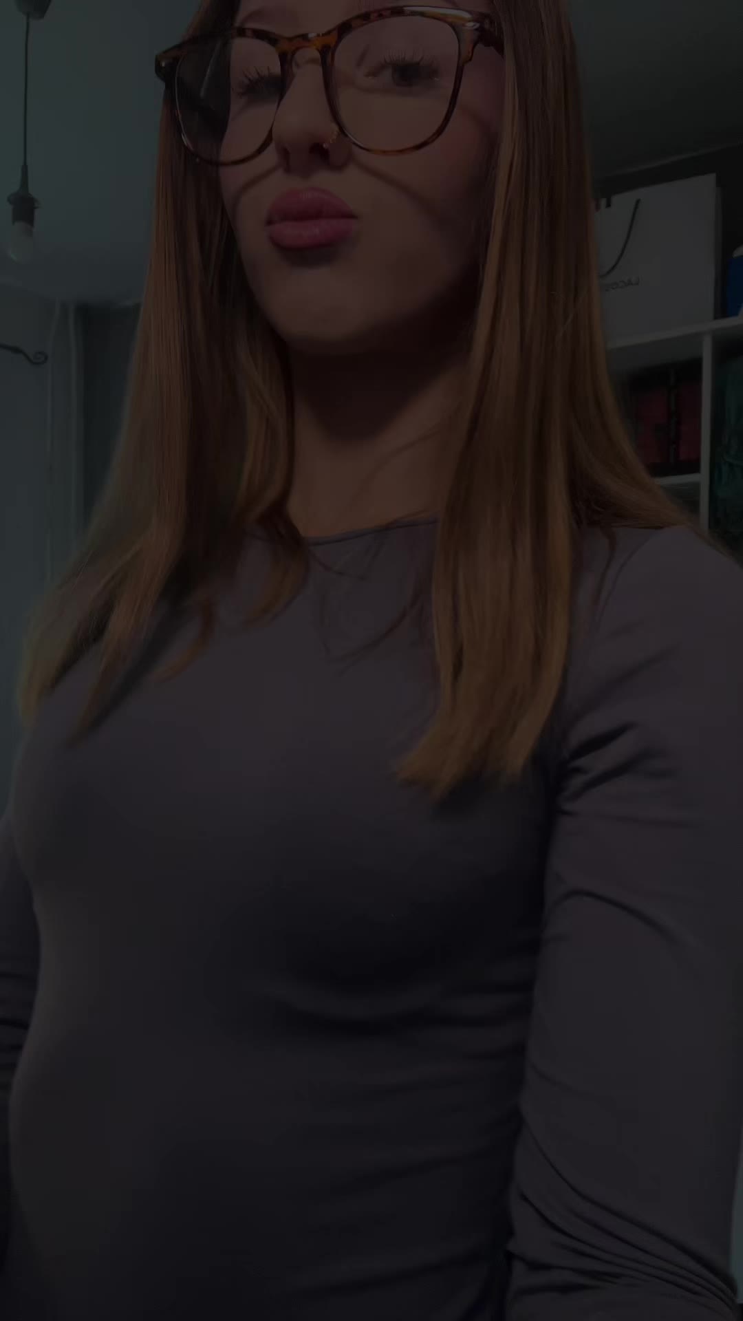@️