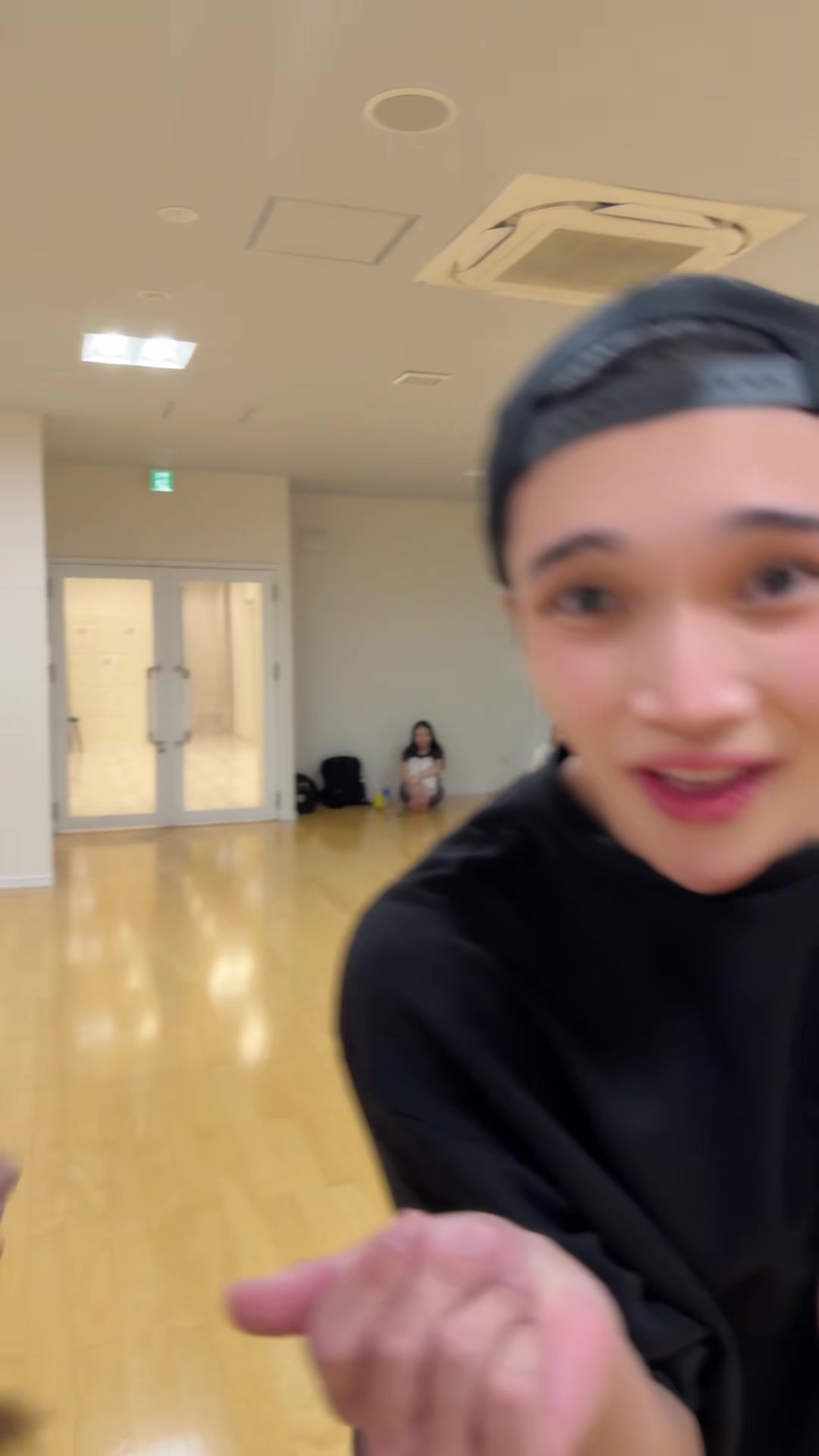 @Lips Dance School