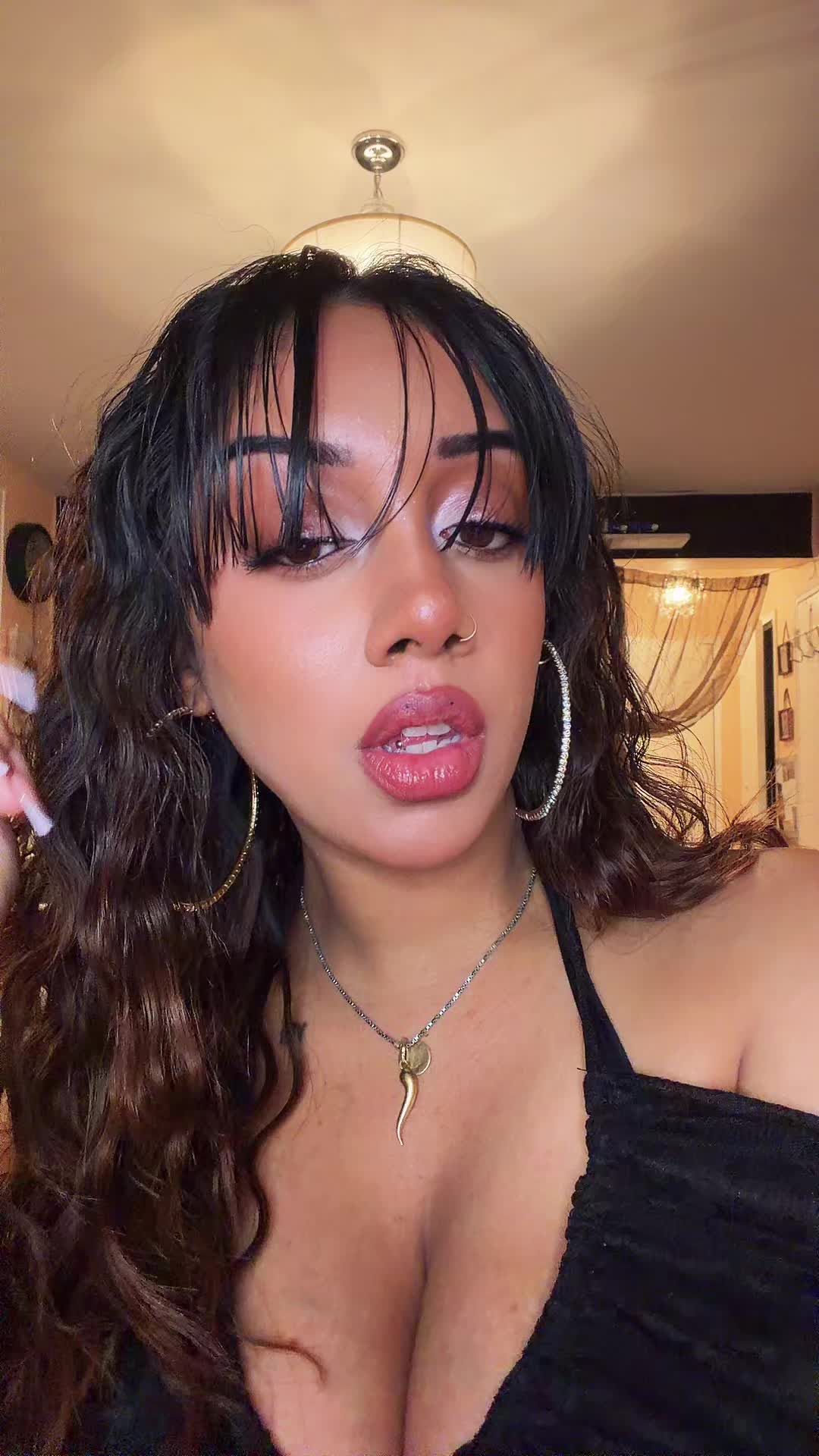 @Toni-Renée