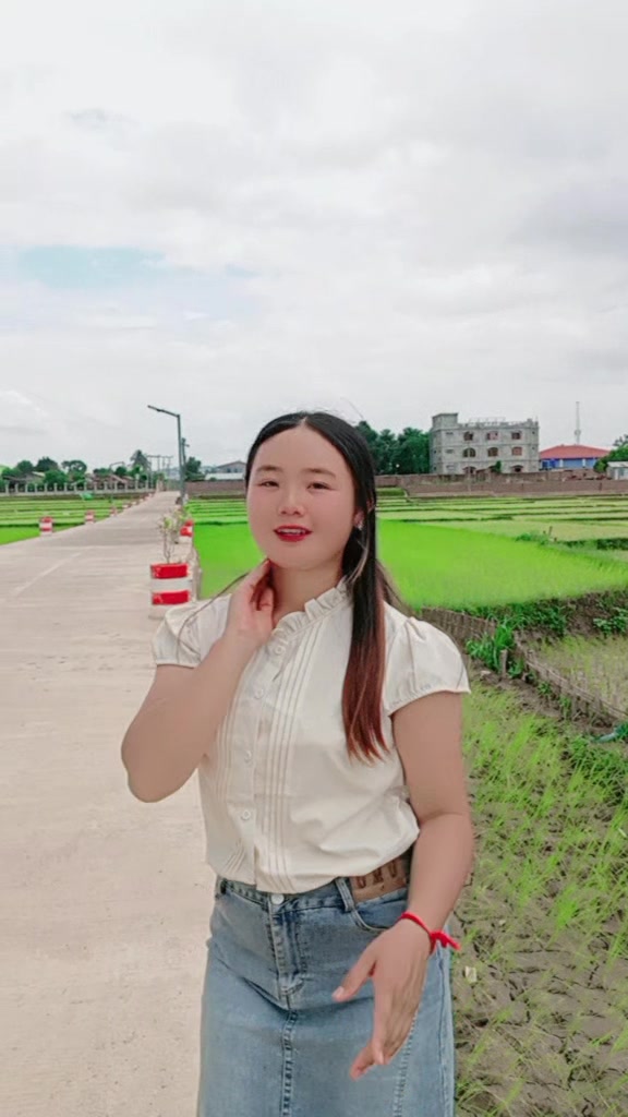 @( Mwe Noun ) မူၺ်ၼွင်း🌹🌷🌾🌾