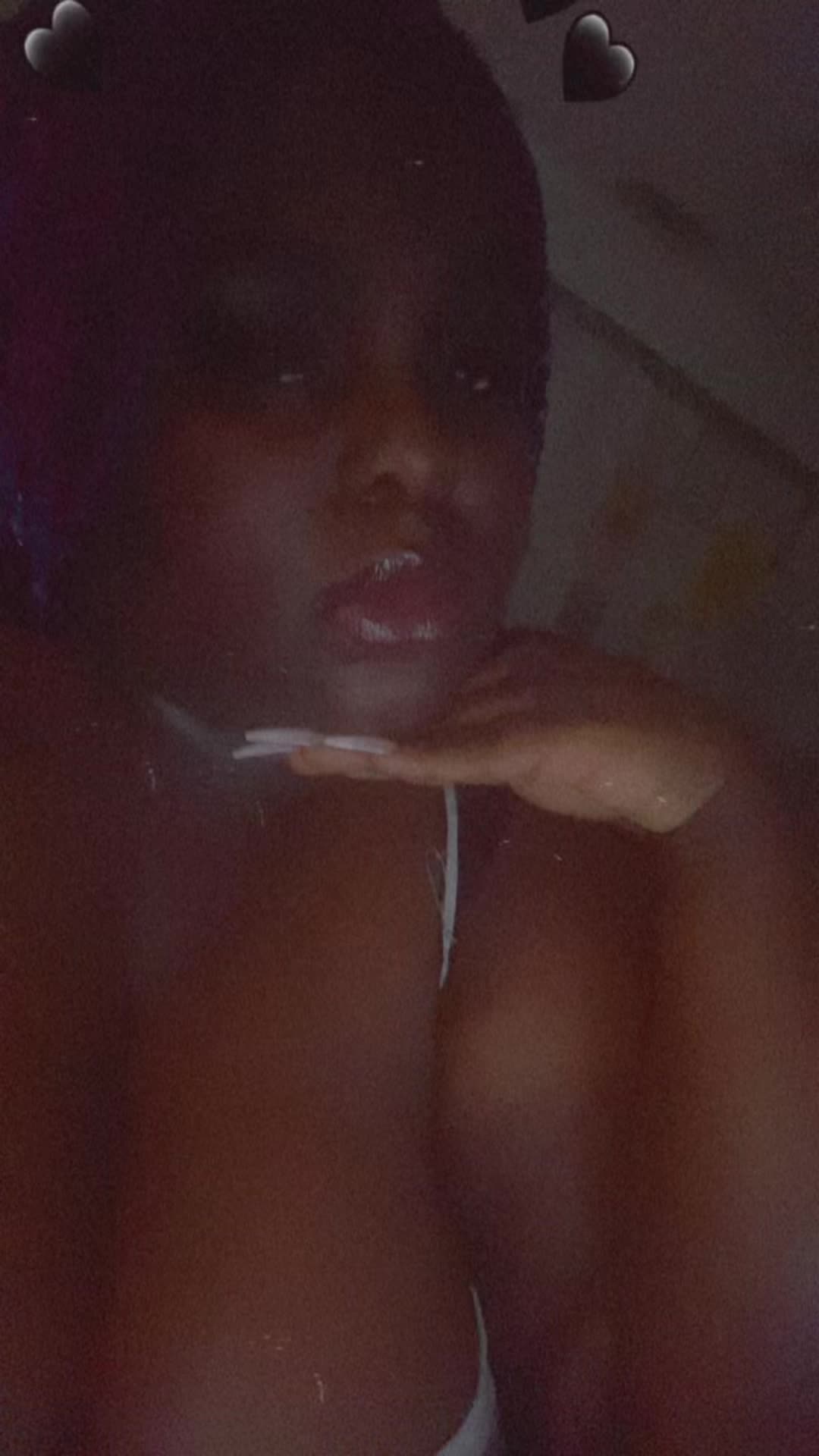 @midnightmisfitbrat