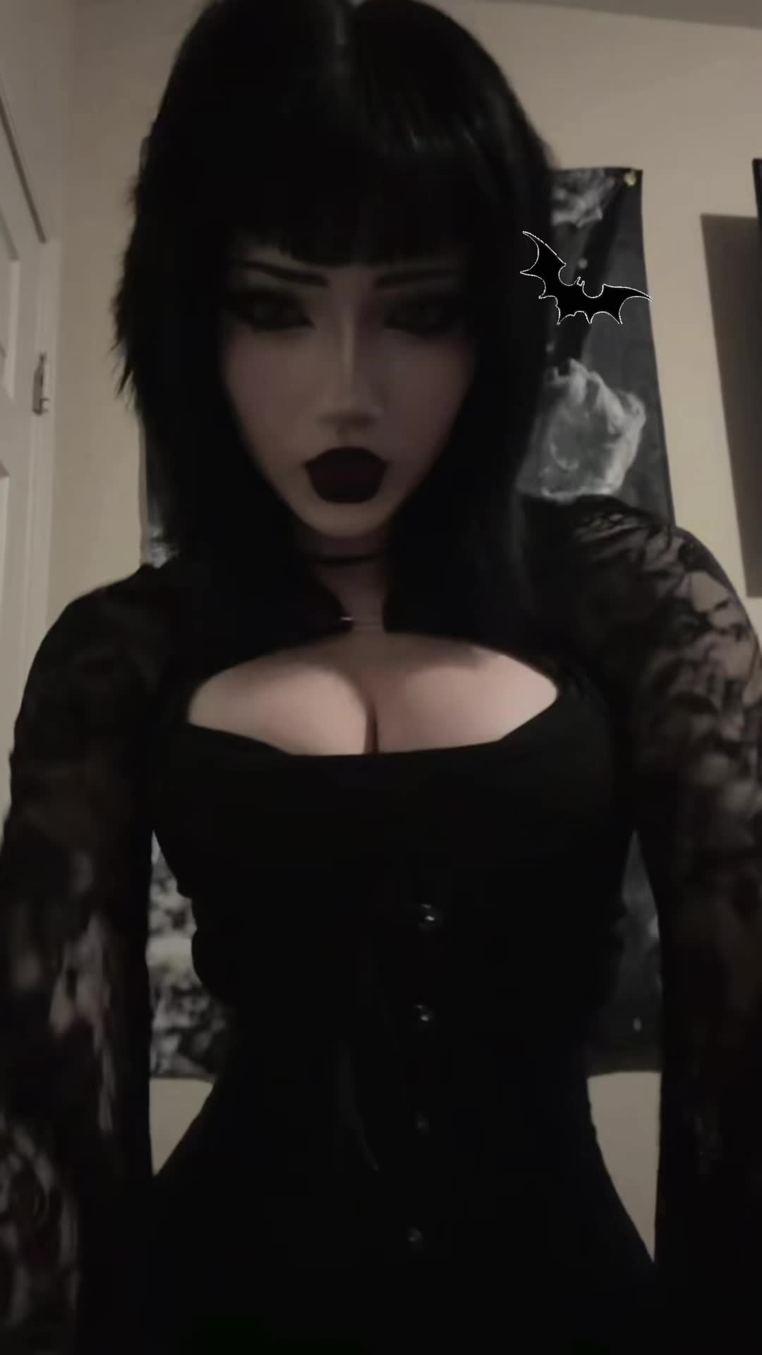 @𝔄𝔯𝔦 𝔍𝔢𝔞𝔫𝔫𝔢 🧛🏻♀️🦇