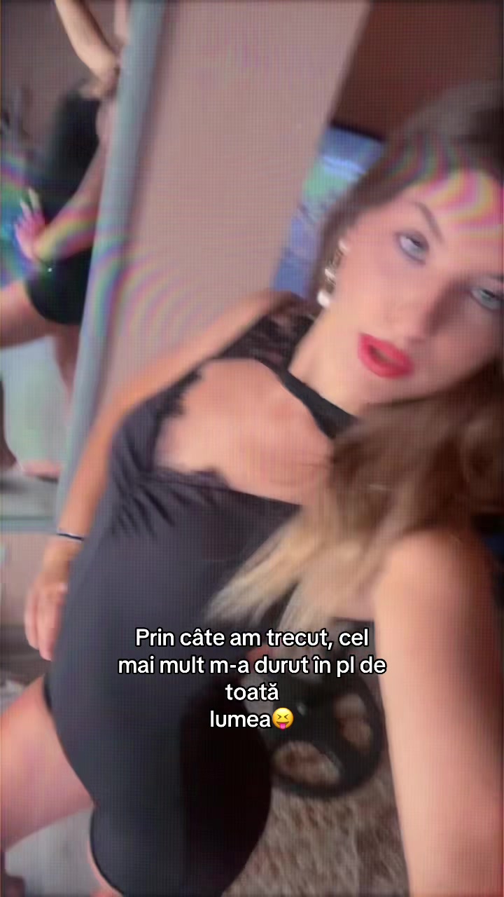 @𝒟𝑒𝒹𝑒🥀