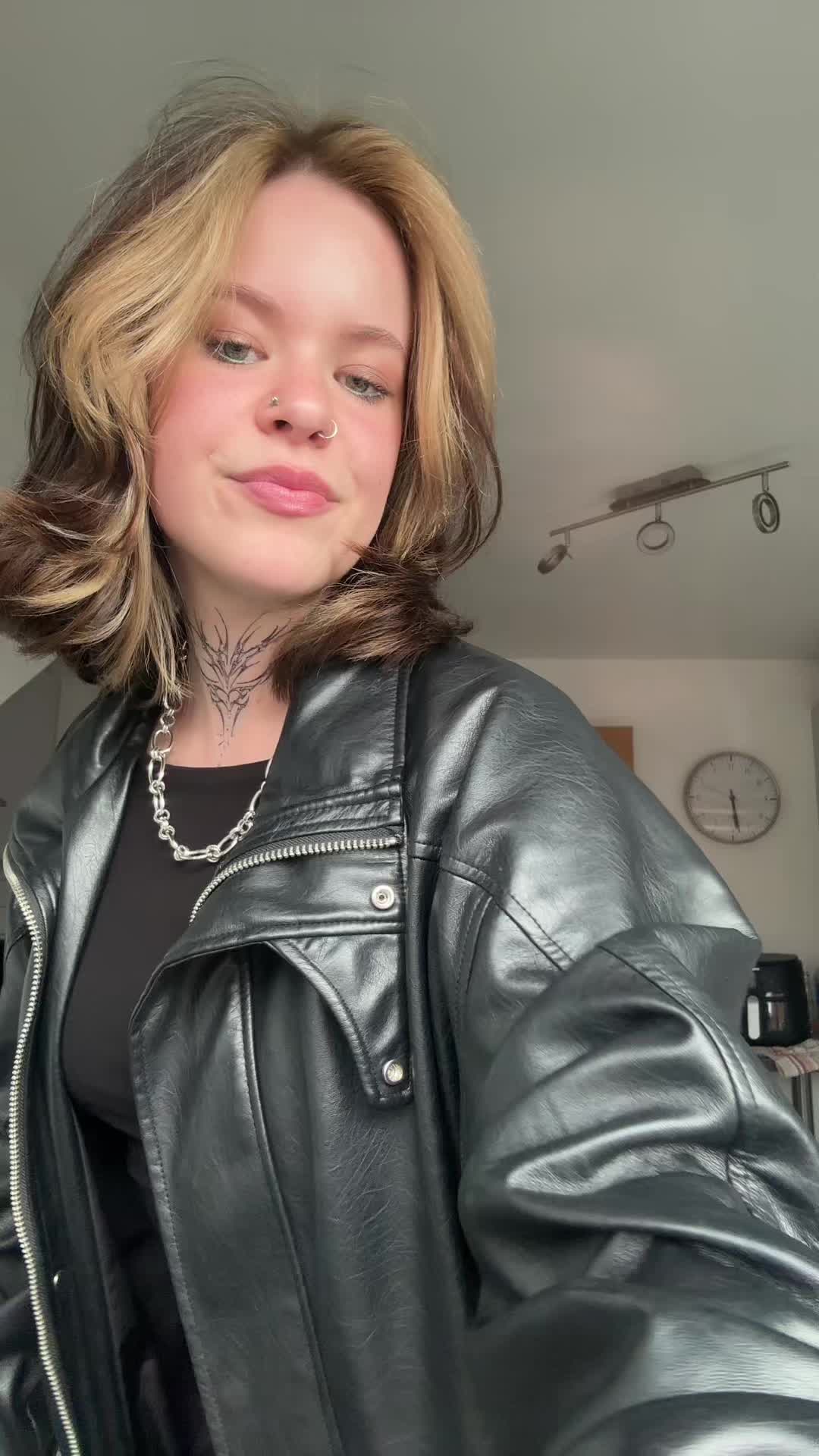 @vividsoly