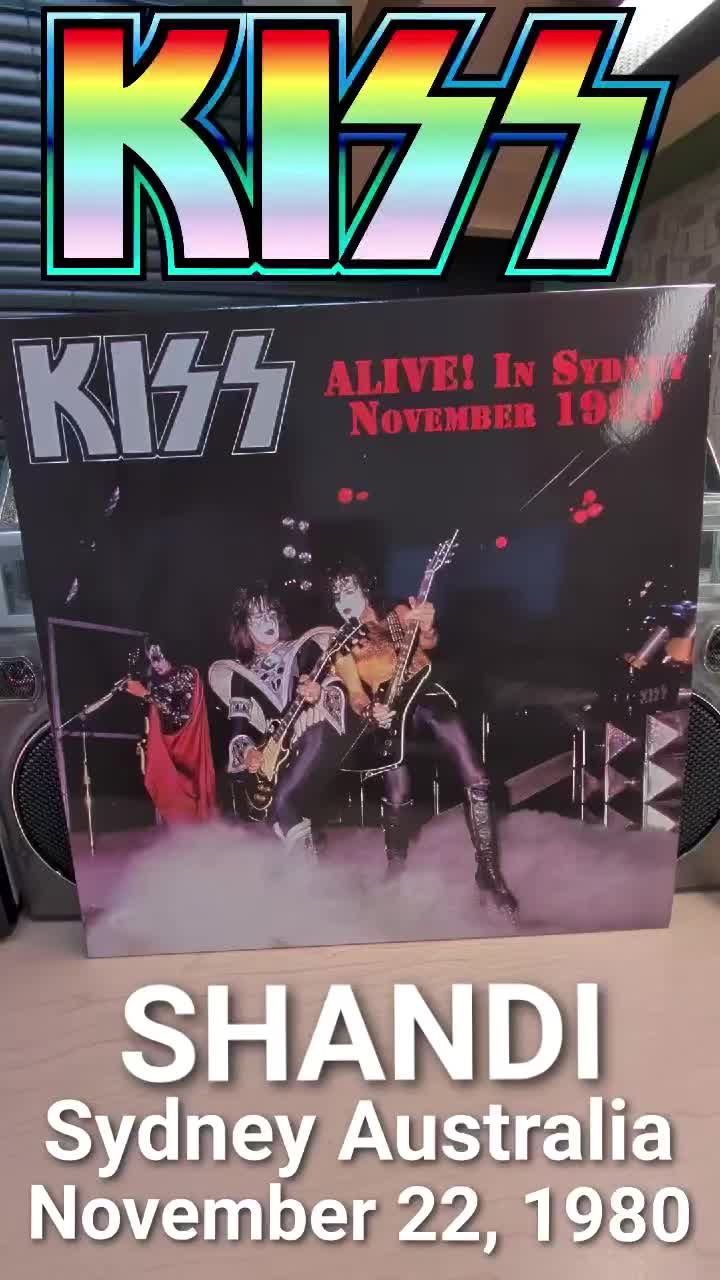 @Rock Star Relics