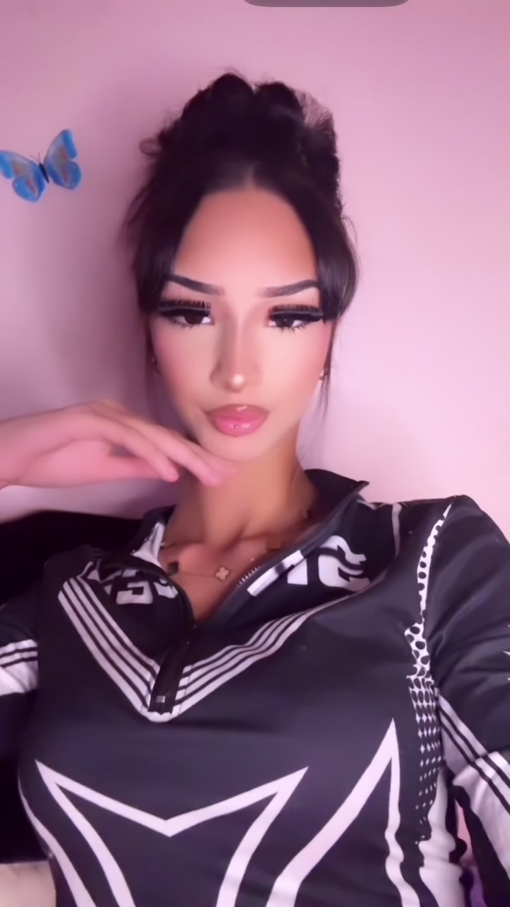 @Saritaa🧿🏴☠️🛍️🎀