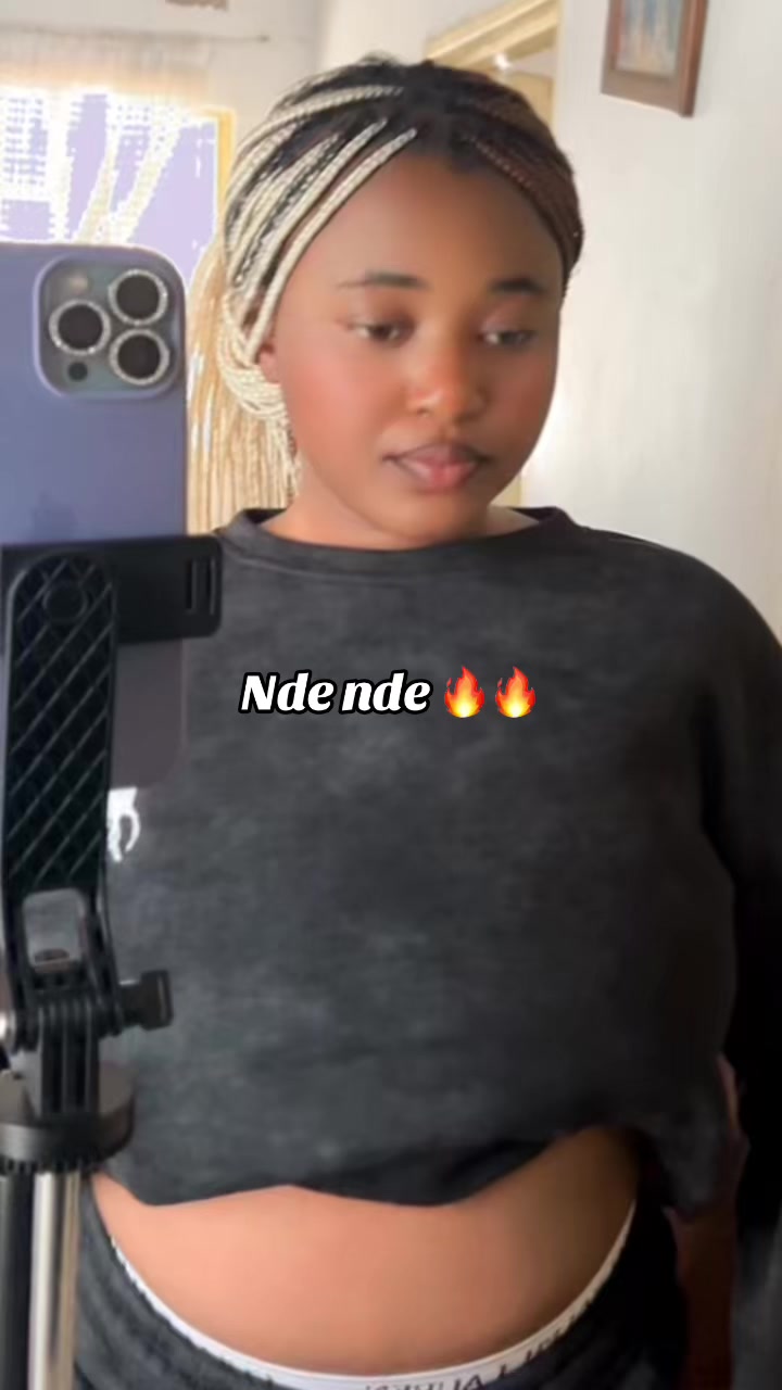 @𝕻𝖔𝖒𝖇𝖎𝖊𝖄𝖆𝕹𝖟𝖔𝖚🐘❤️