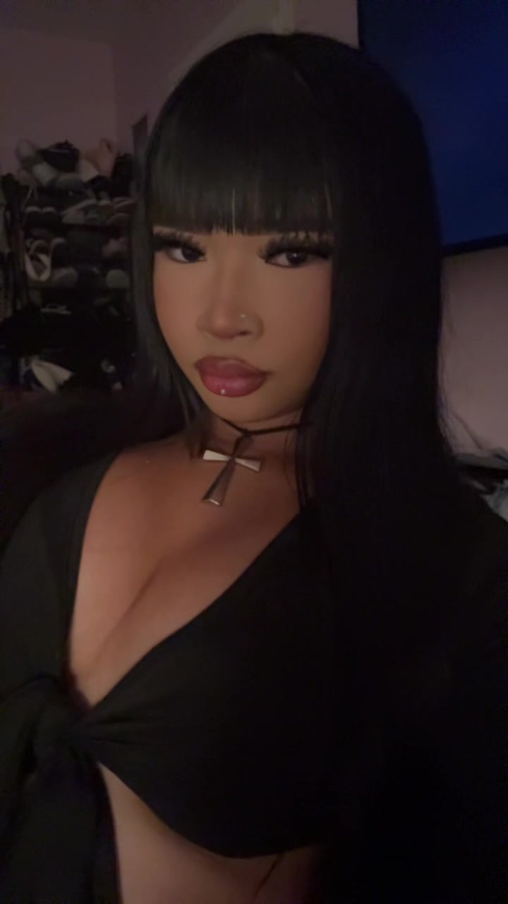 @poopyazngirl