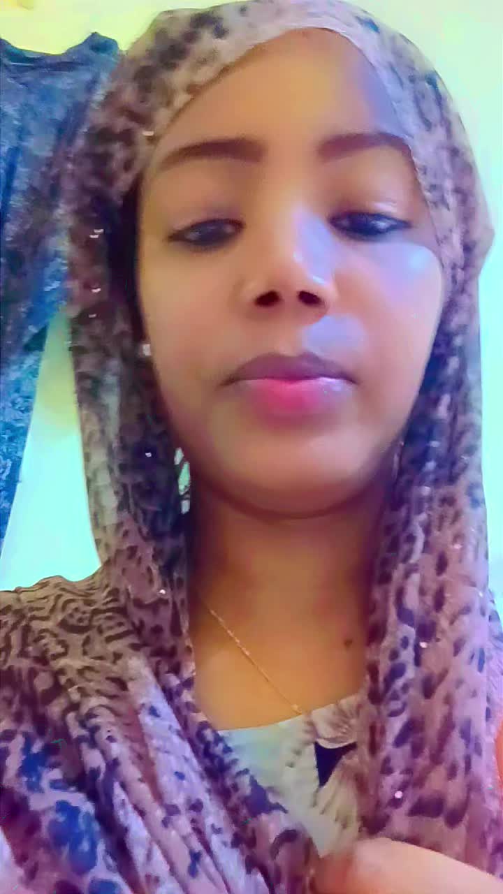 @jasmin nur
