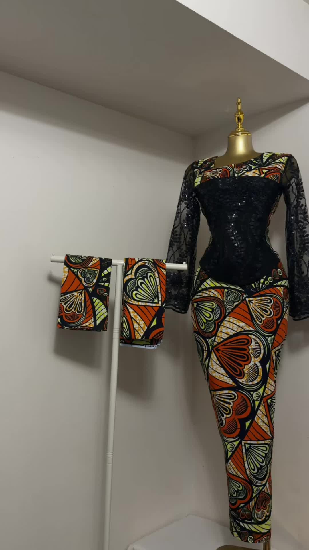 @Ani | Fashion Designer