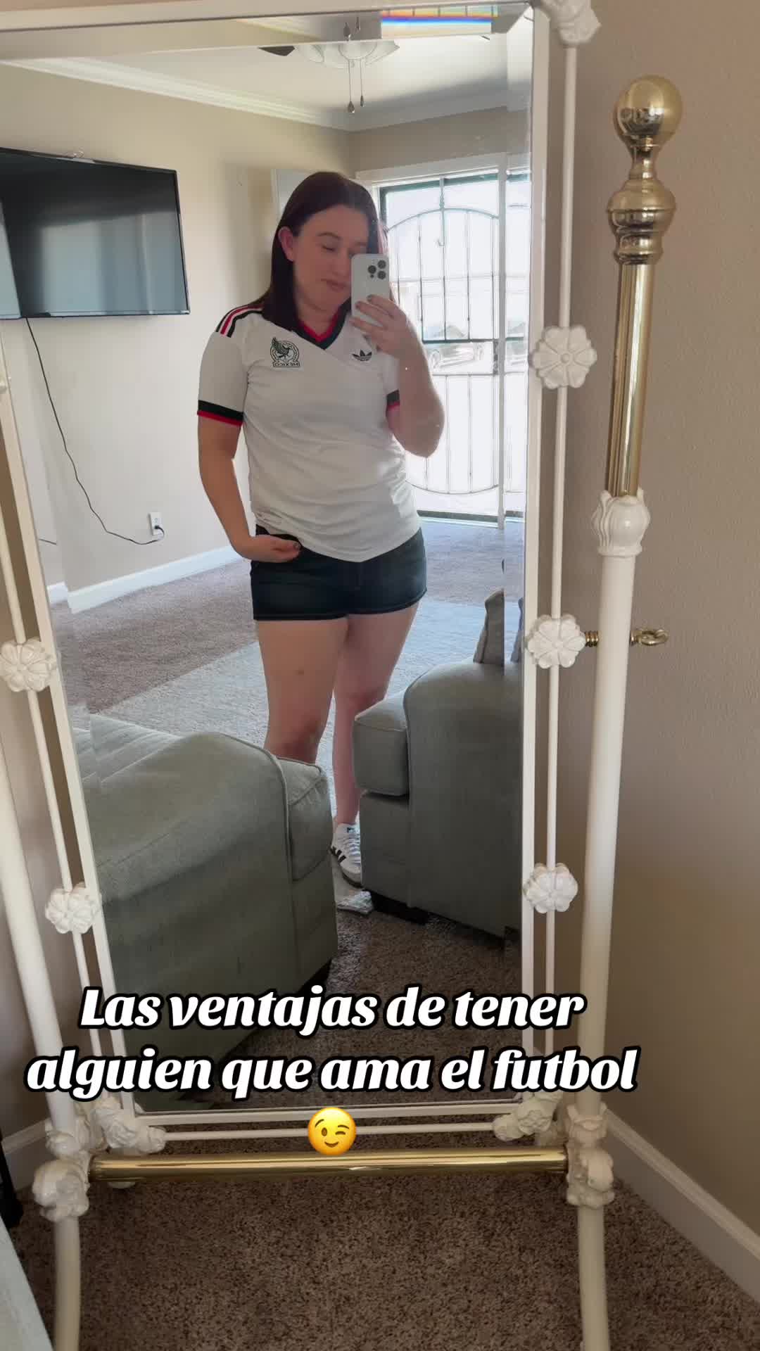 @Liz Gutierrez 🦅