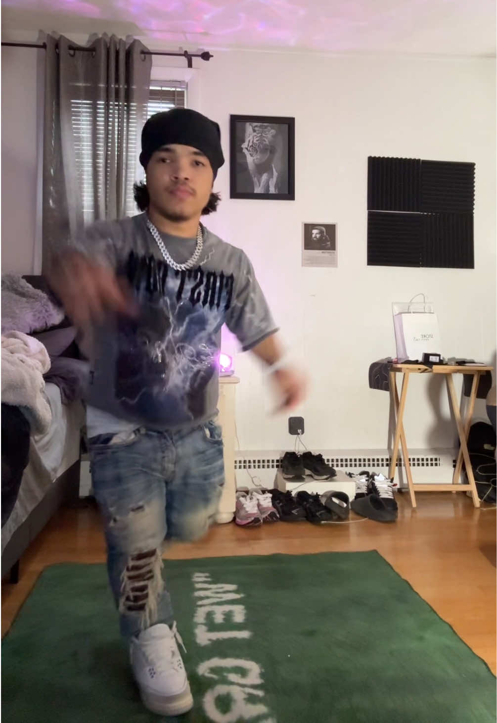 @Abucczx
