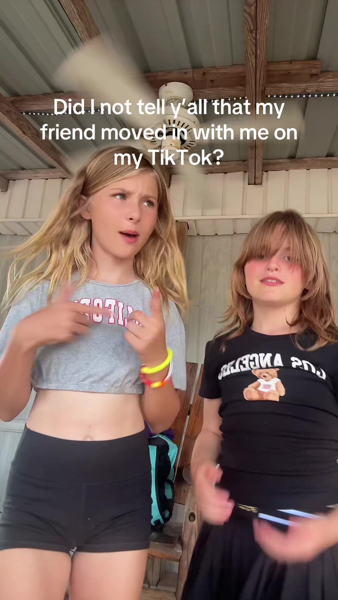 @LaciLou