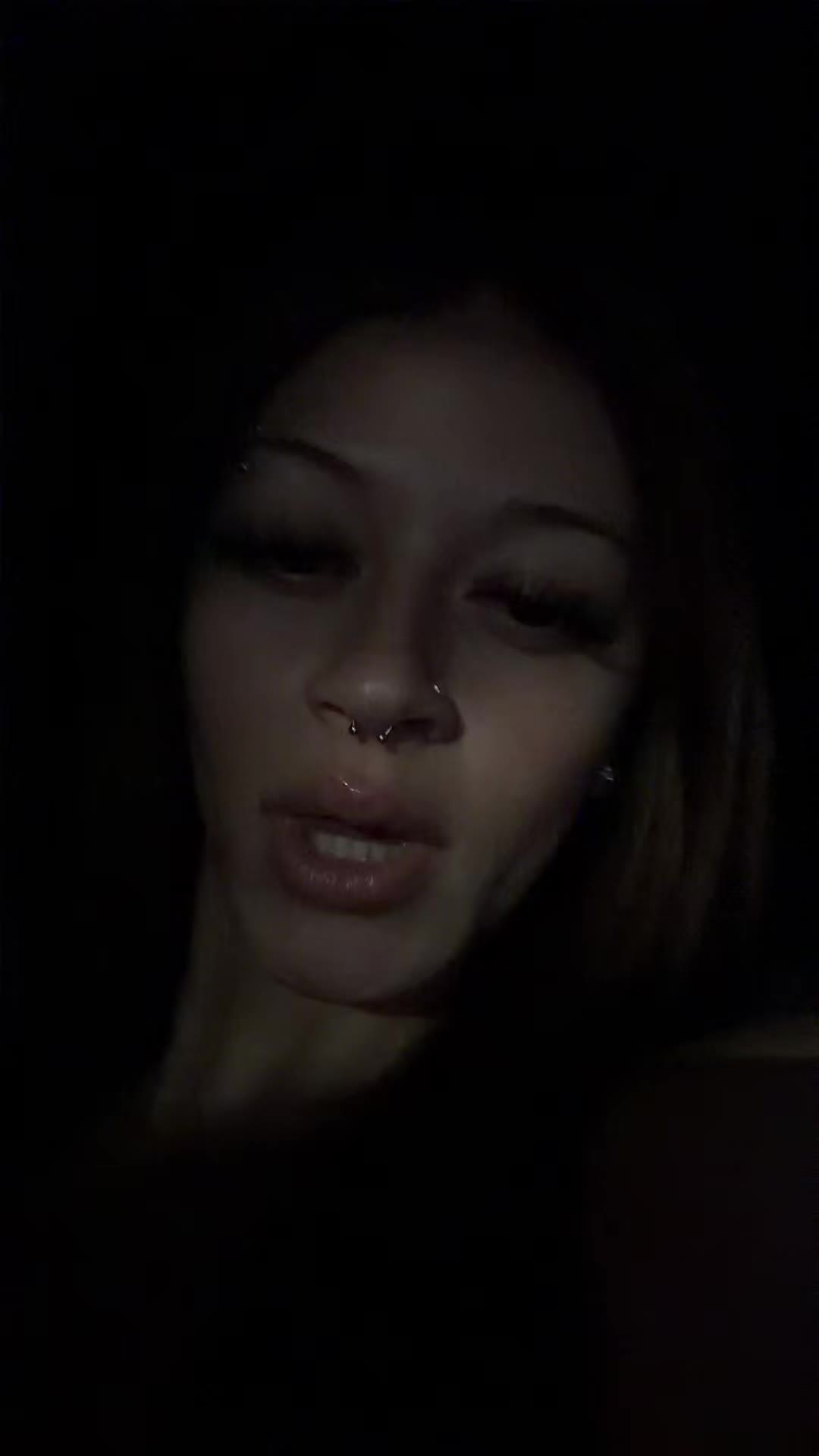 @️