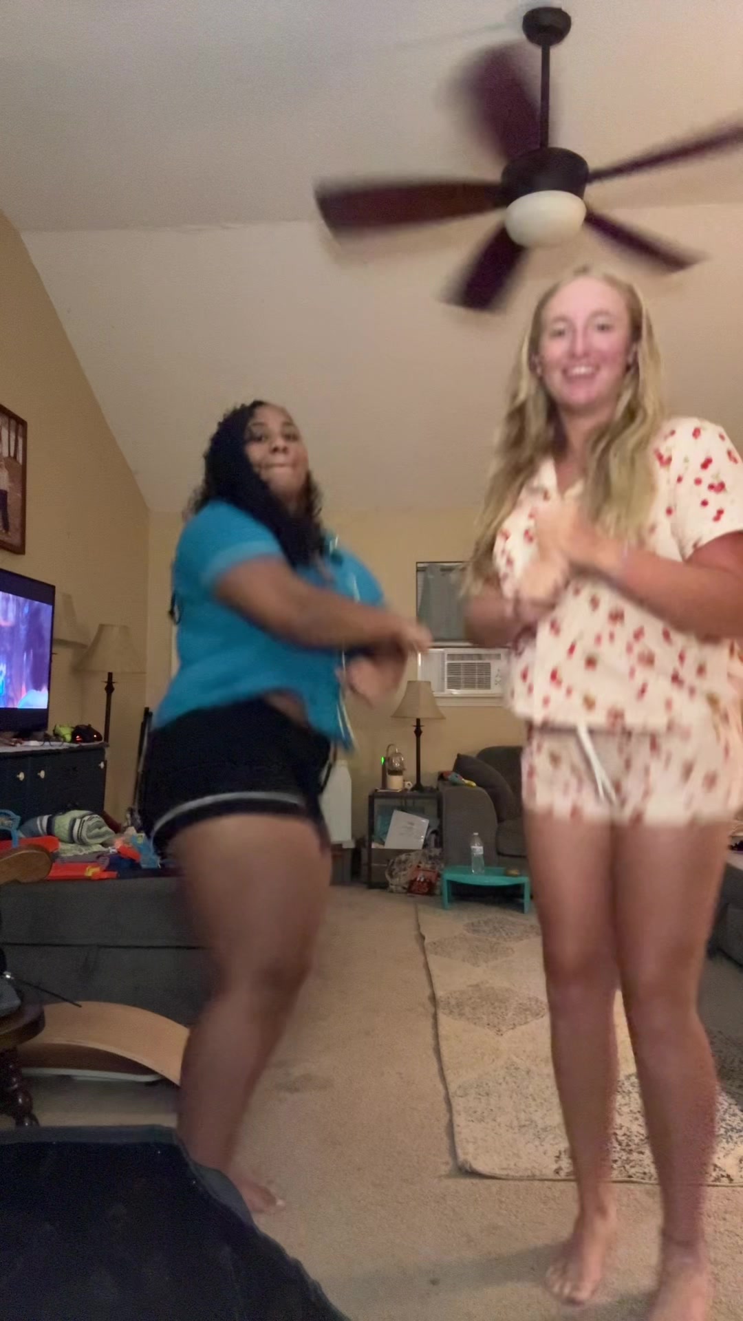 @bigjuicygal_22