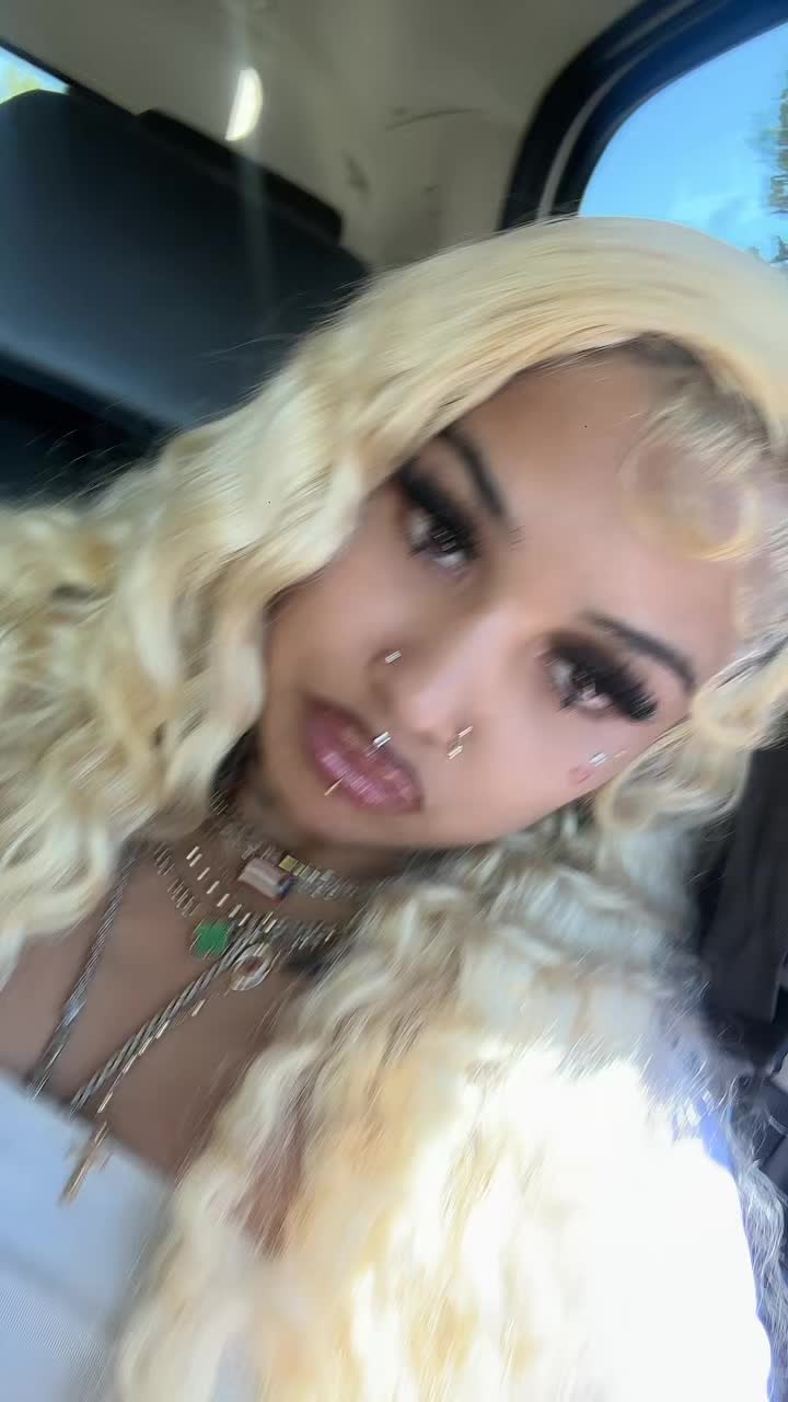 @Leilanee🧃