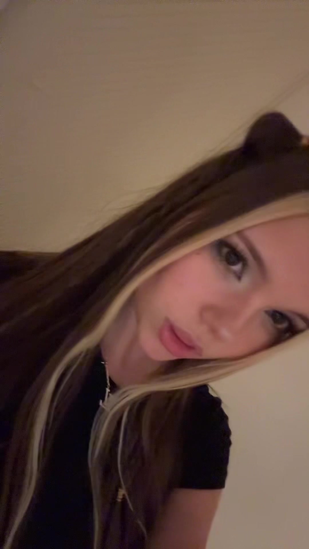 @кроликс 🐰🪽