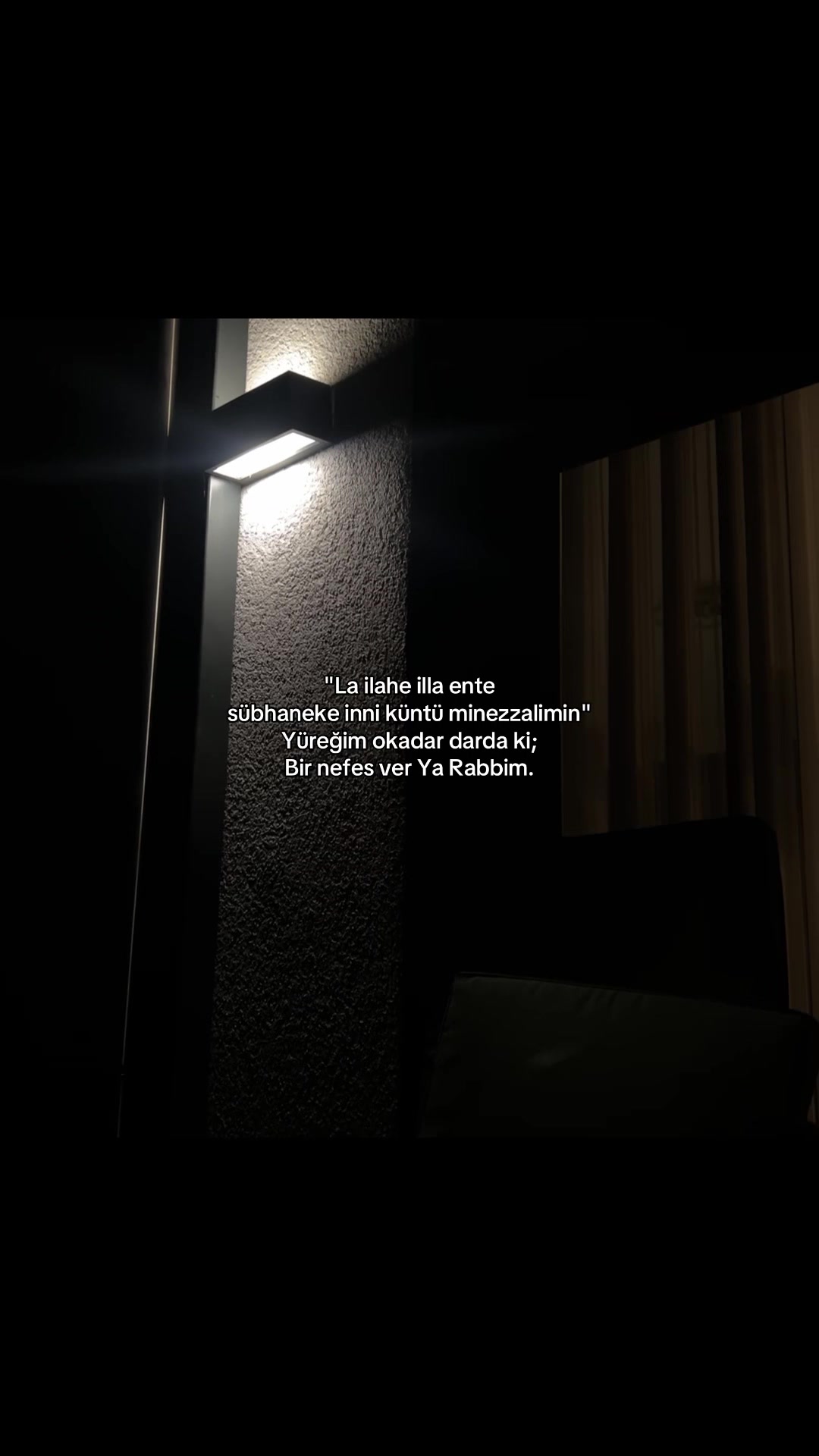 @ℰ.