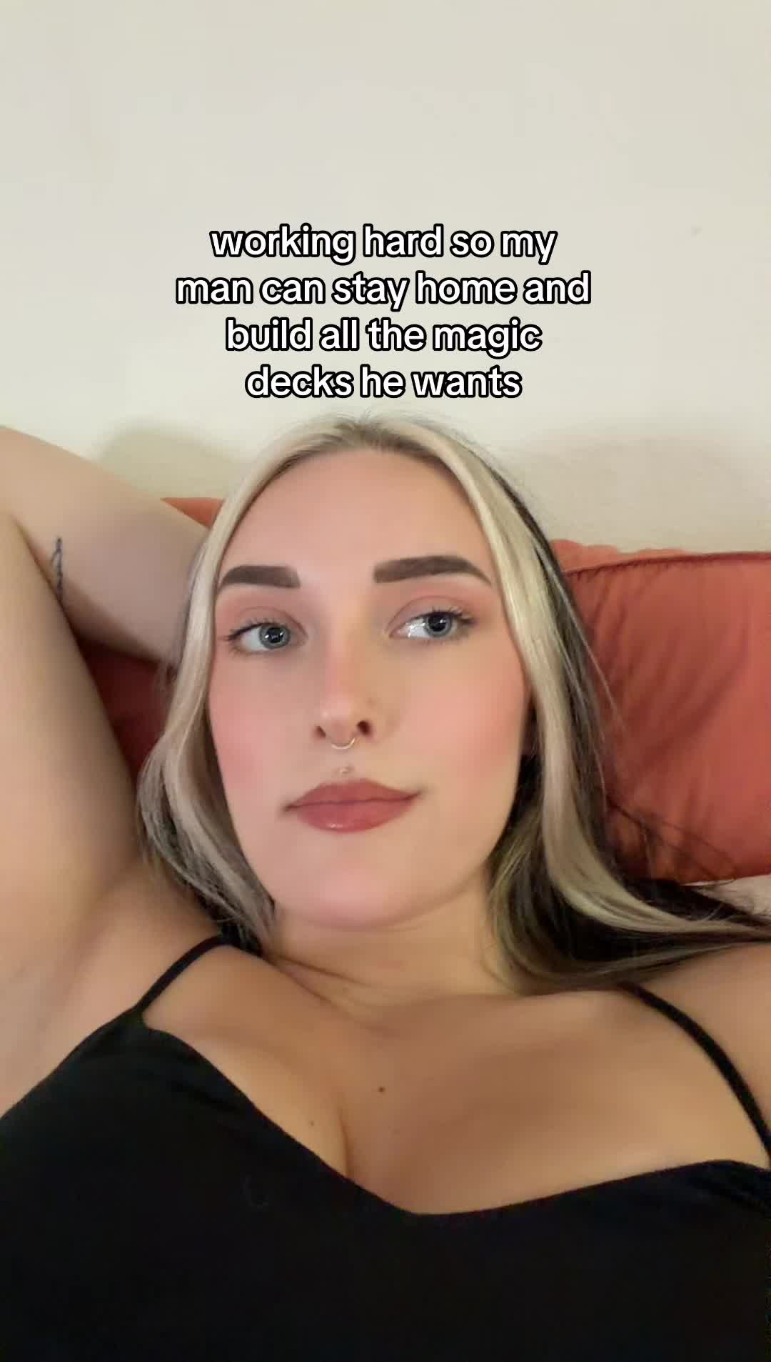 @laurelhoneyyy