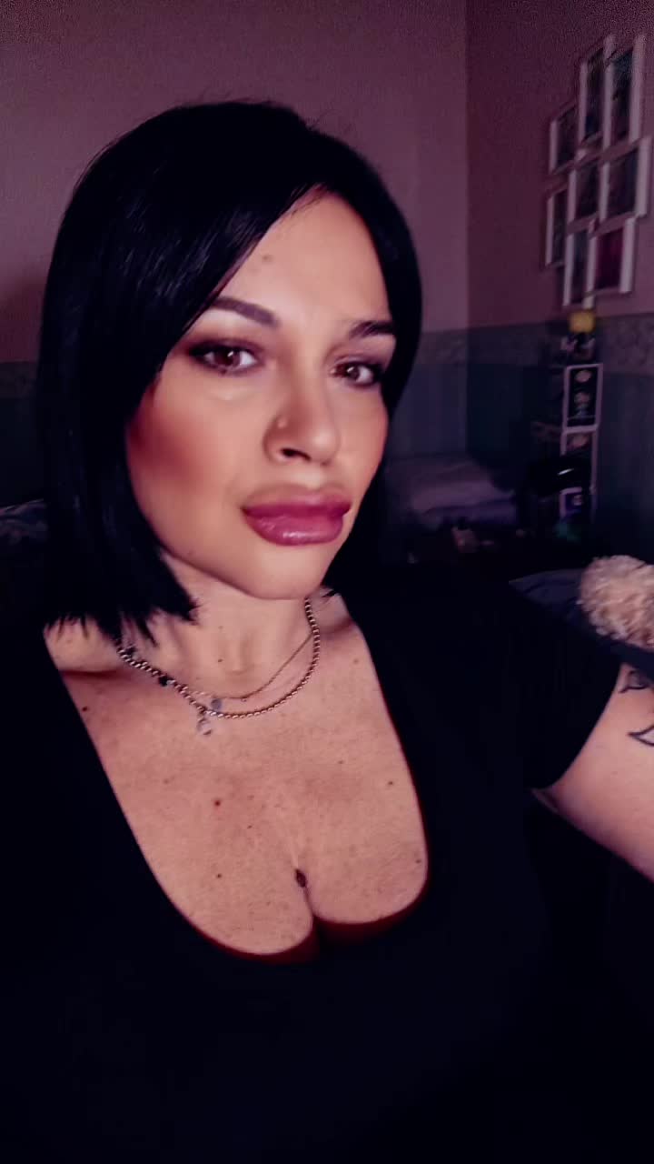 @claudia♥️🍒🍒🍒🐞
