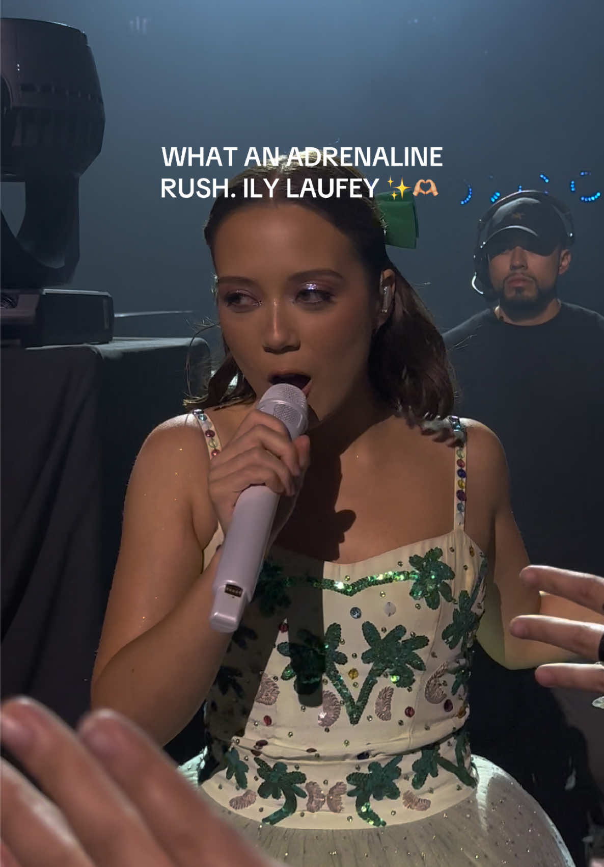 @eirehC 🍒🎧🧸🎤