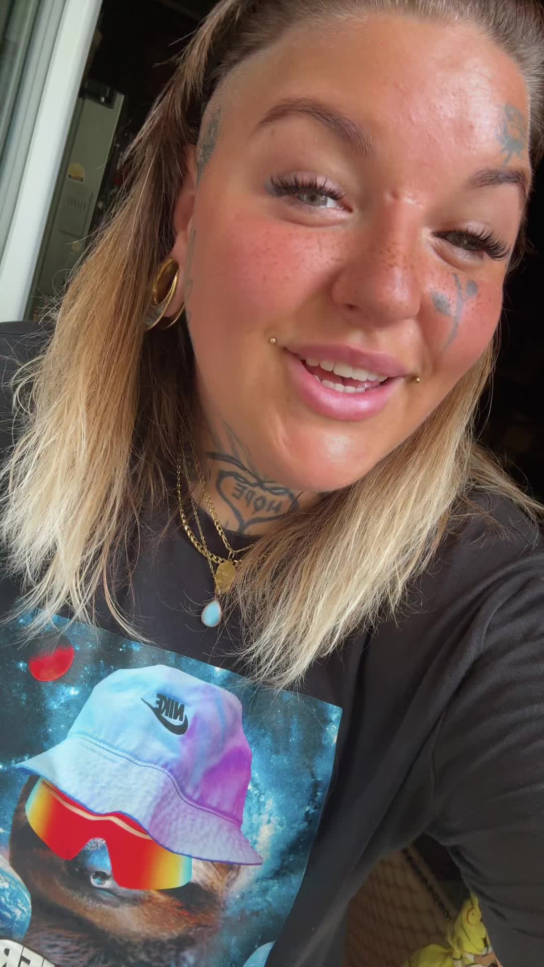 @inksane_annii