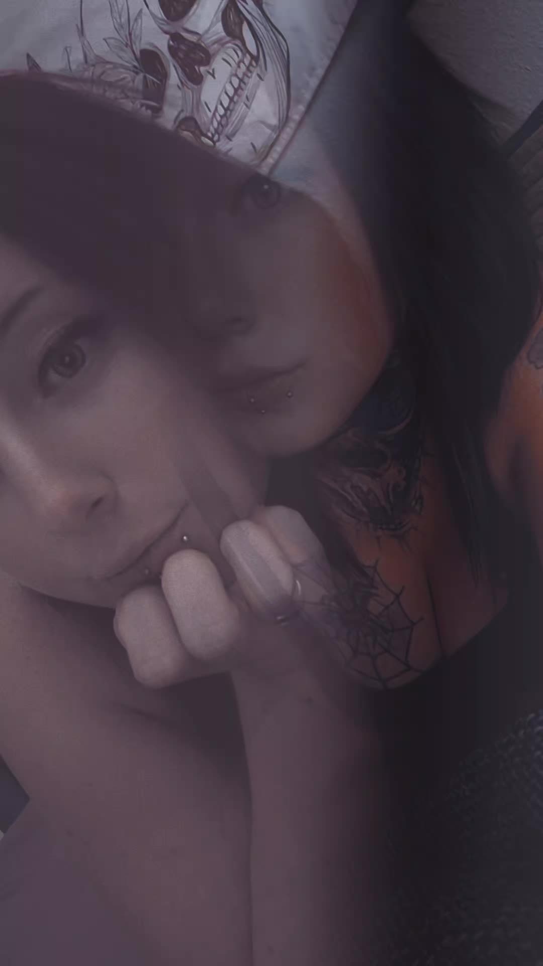 @๐ฉ๐ช๐ฆ
_$unnY_๐ฆ
๐ฉ๐ช