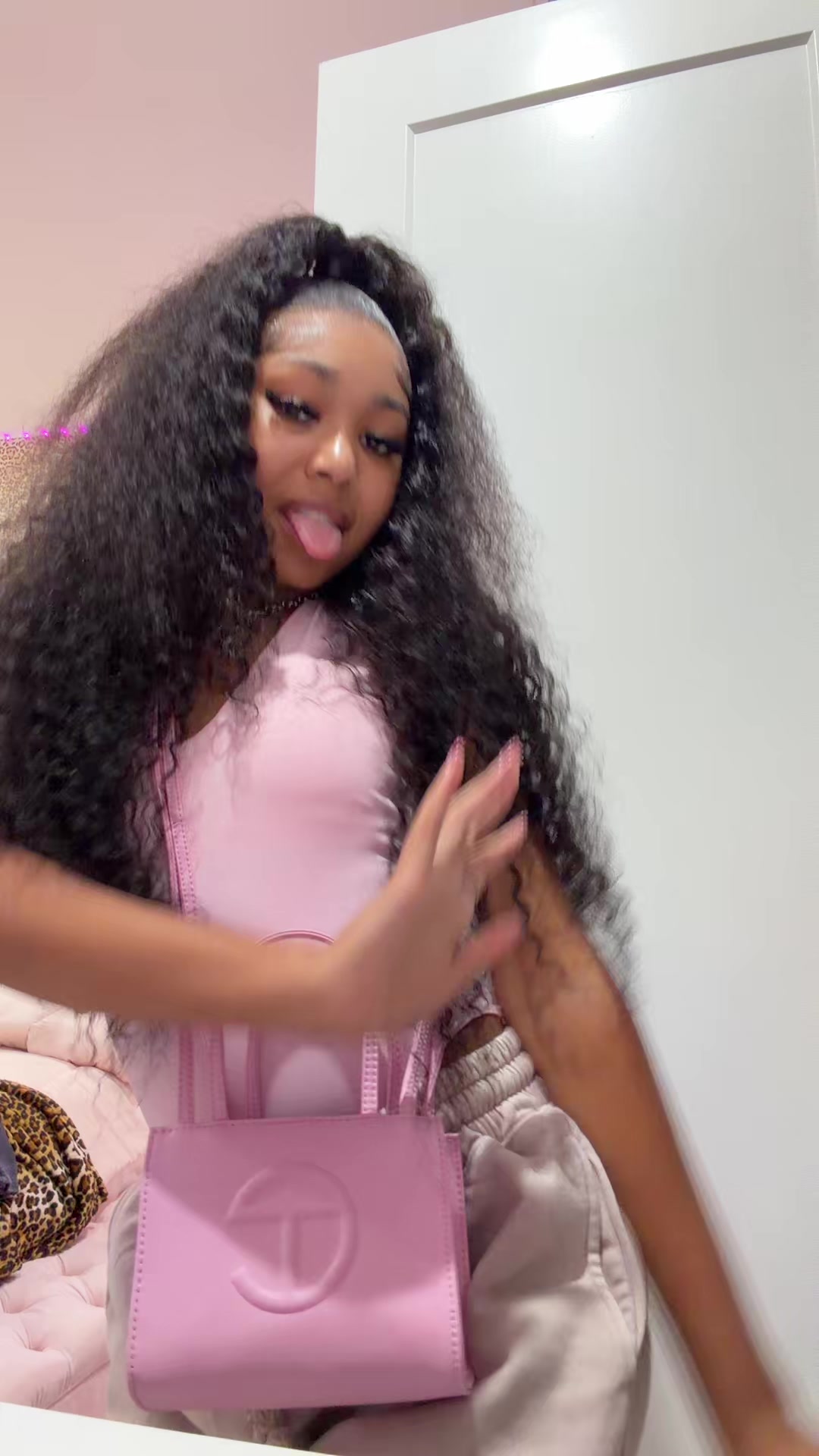 @vivi
