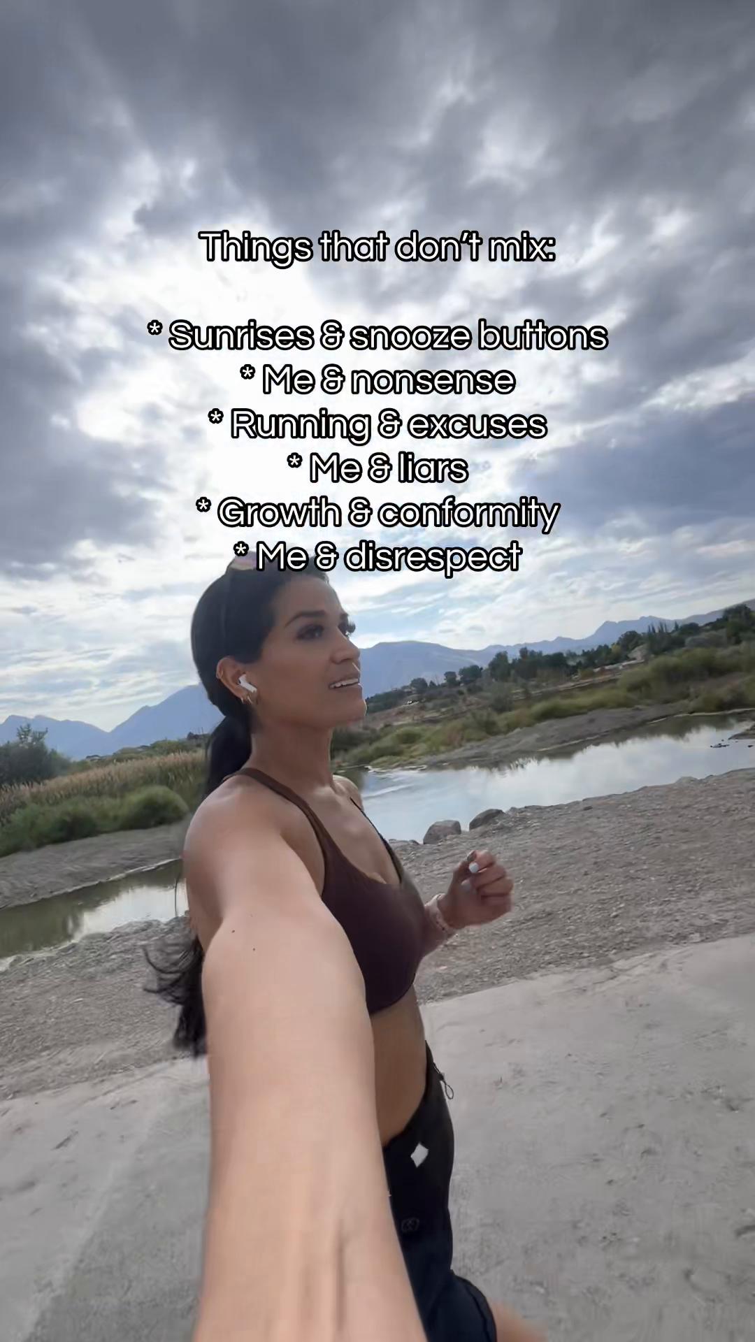 @dihanajones