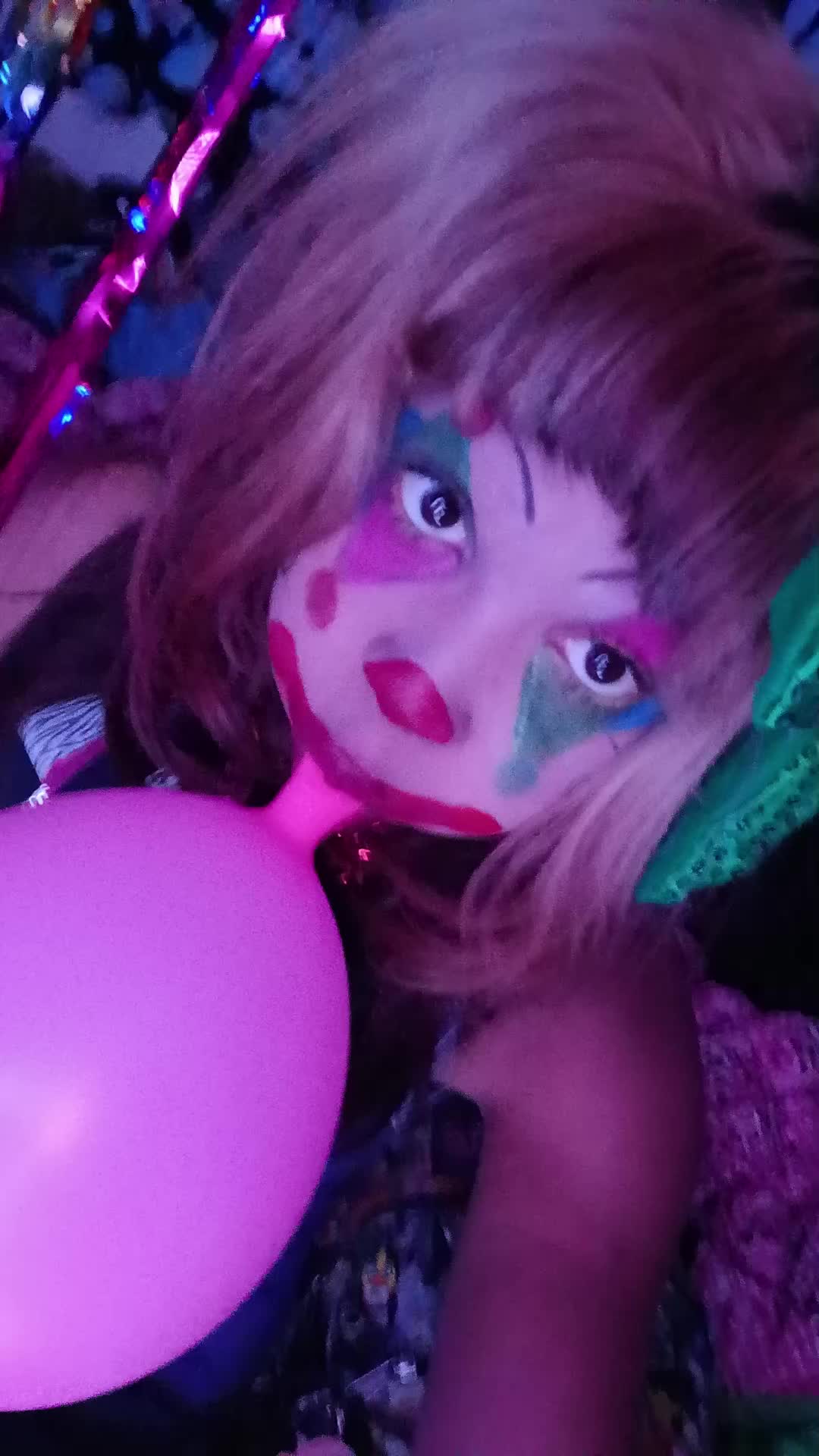 @:3