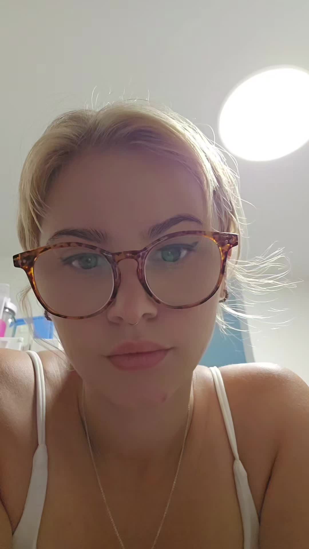 @🇵🇱 Sam 🇨🇦