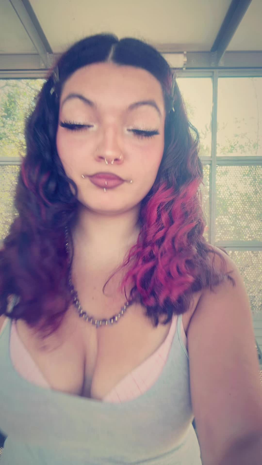 @</3