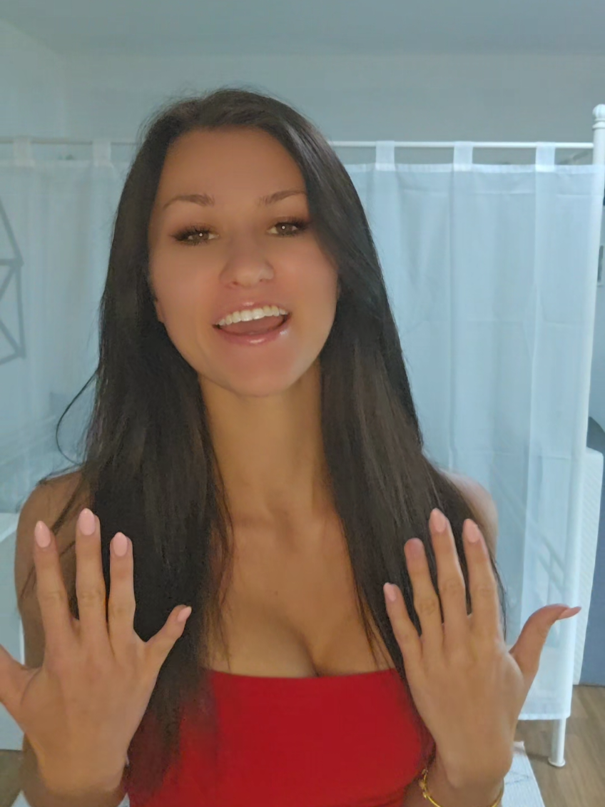 @Larissa ✨️