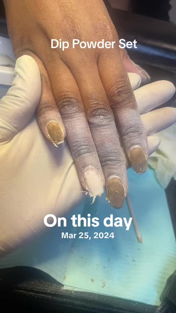 @PrettyPlushNails
