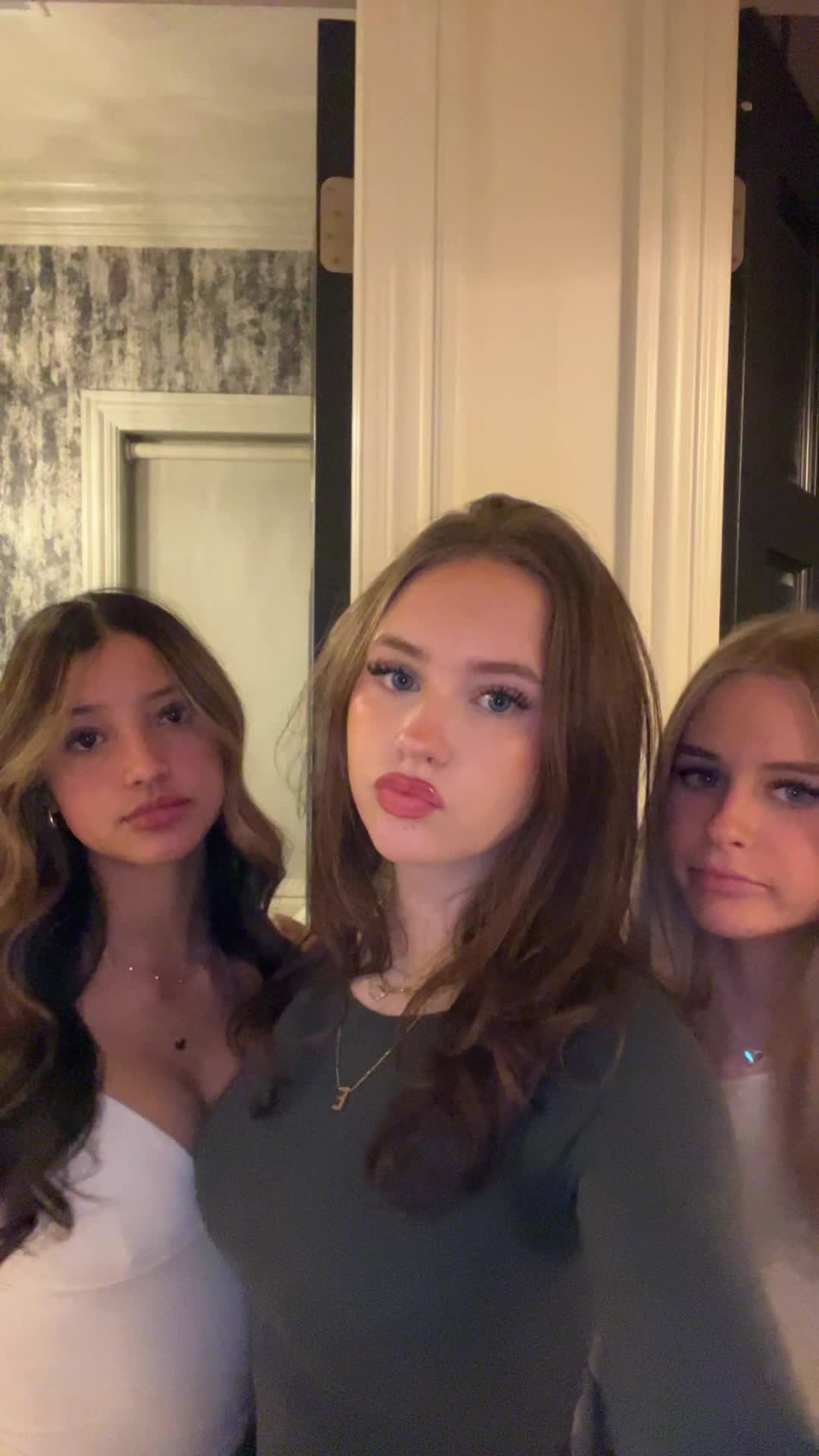 @elle