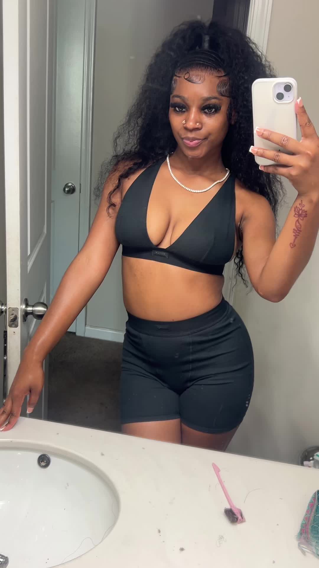 @quamoneyy