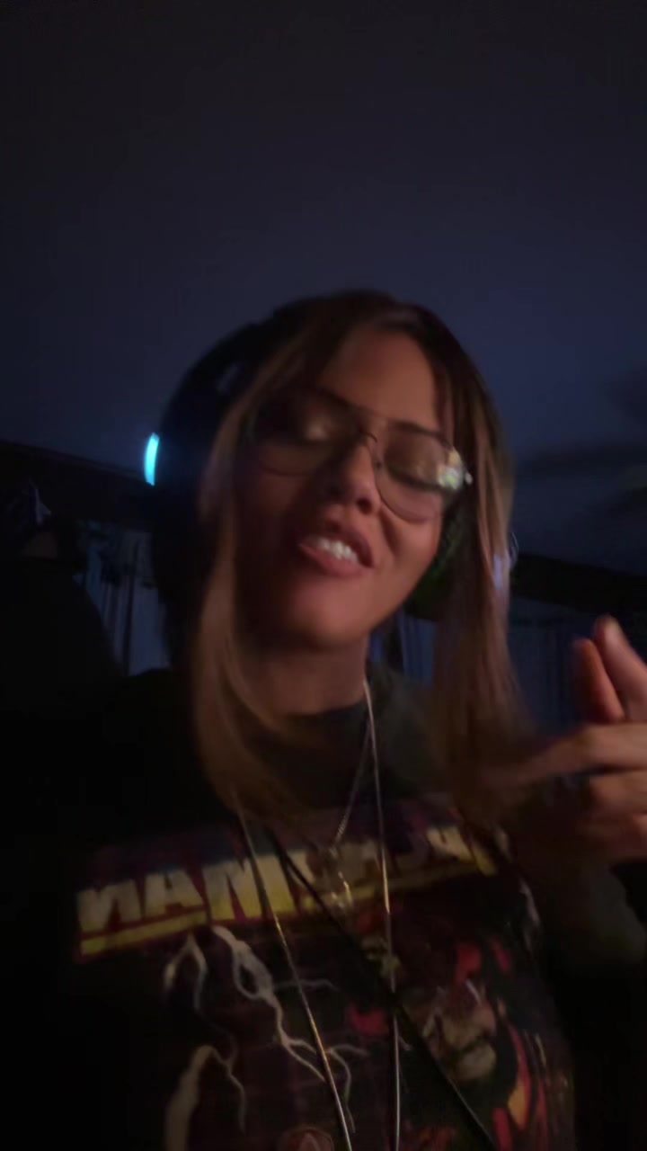 @VexxedLexxy