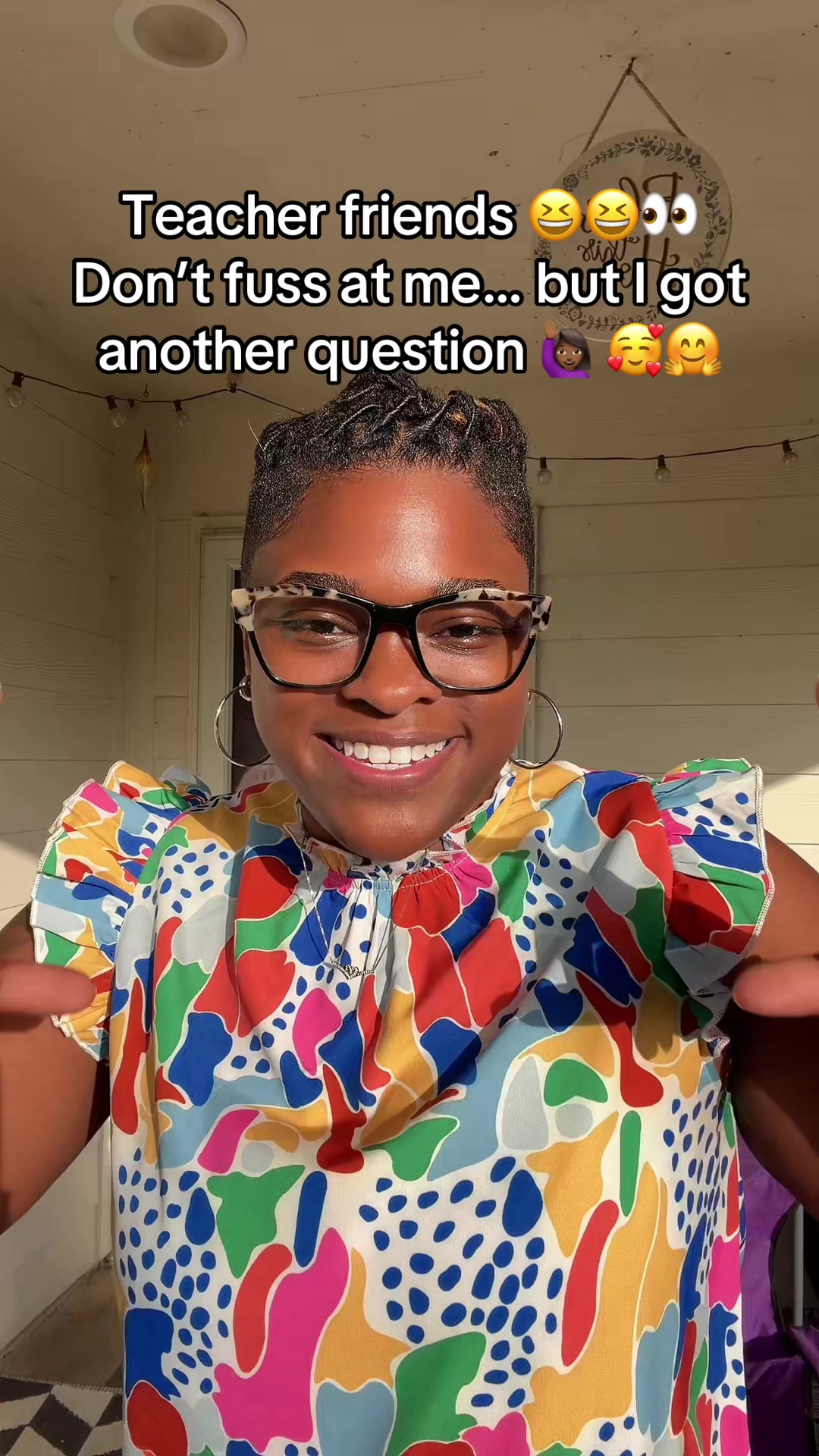 @Mrs. Hood&bull;TEACHER🍎