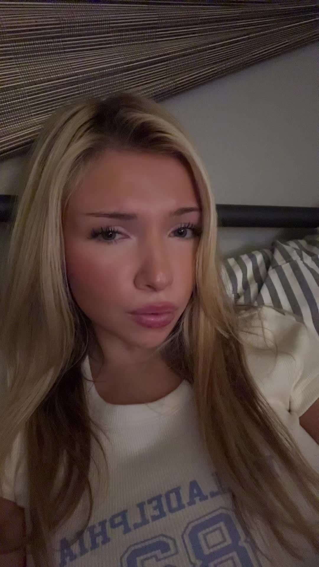 @_divinelyzoey