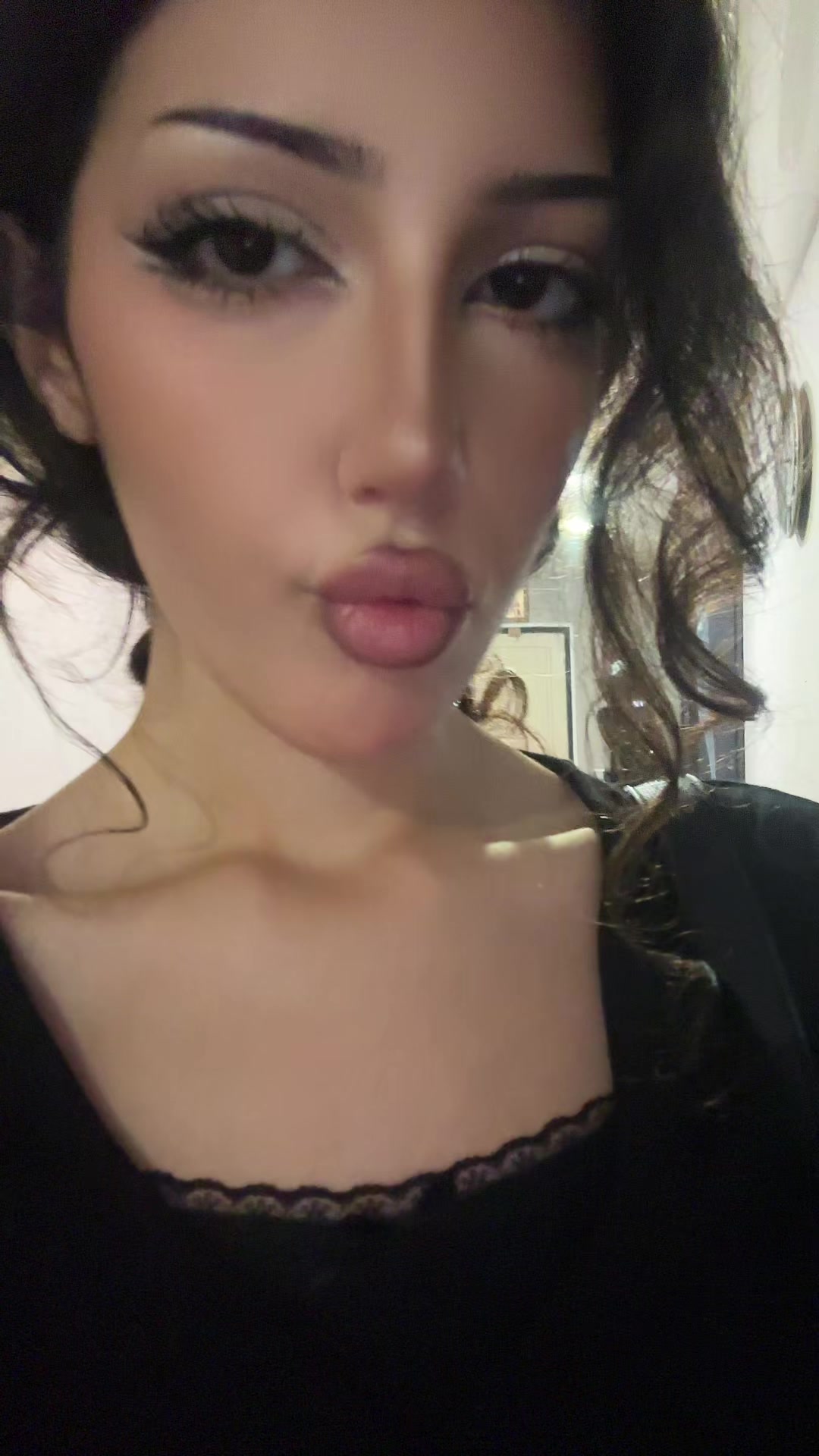 @✱